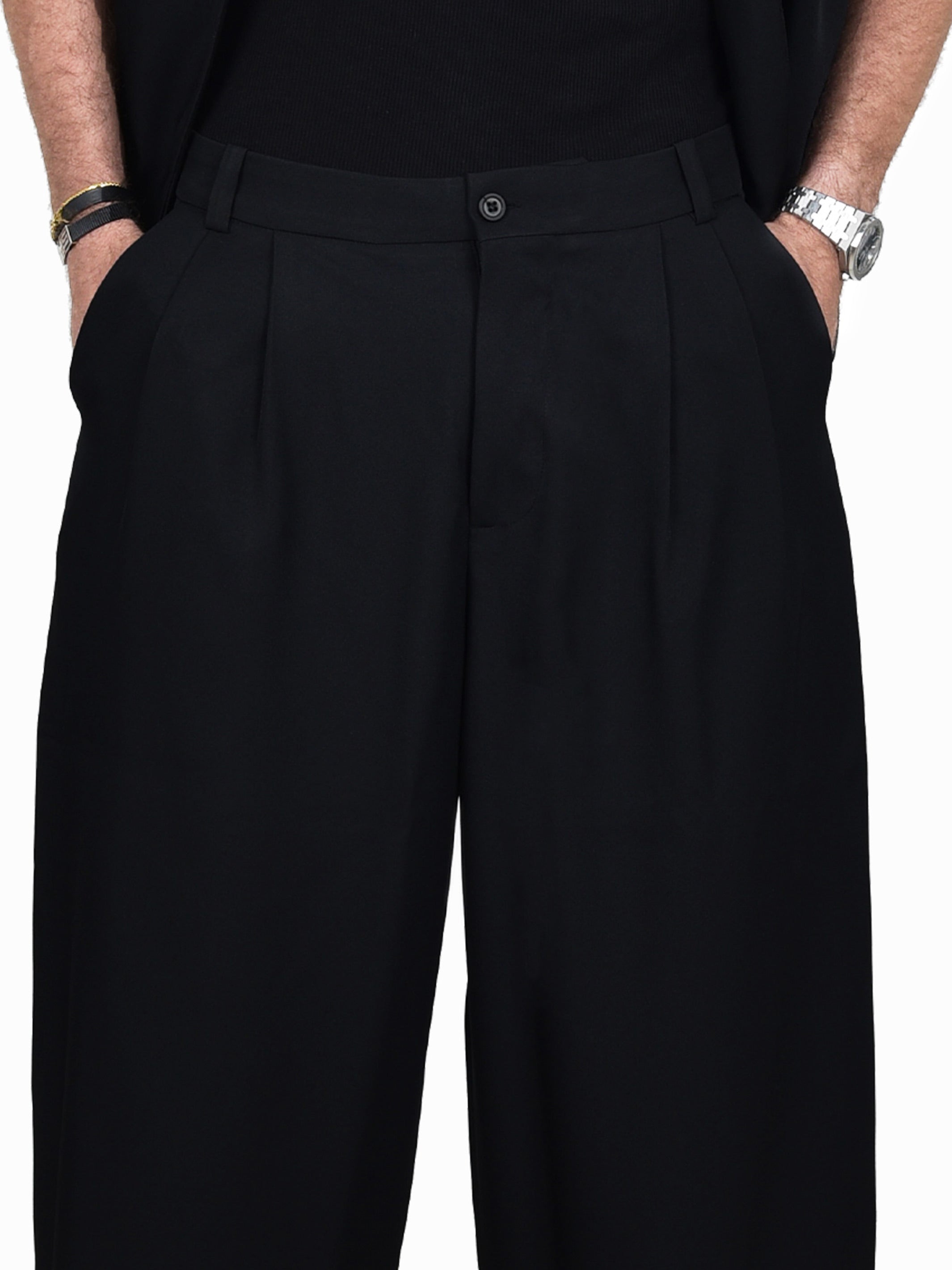 Pleated Flowy Pants - Black