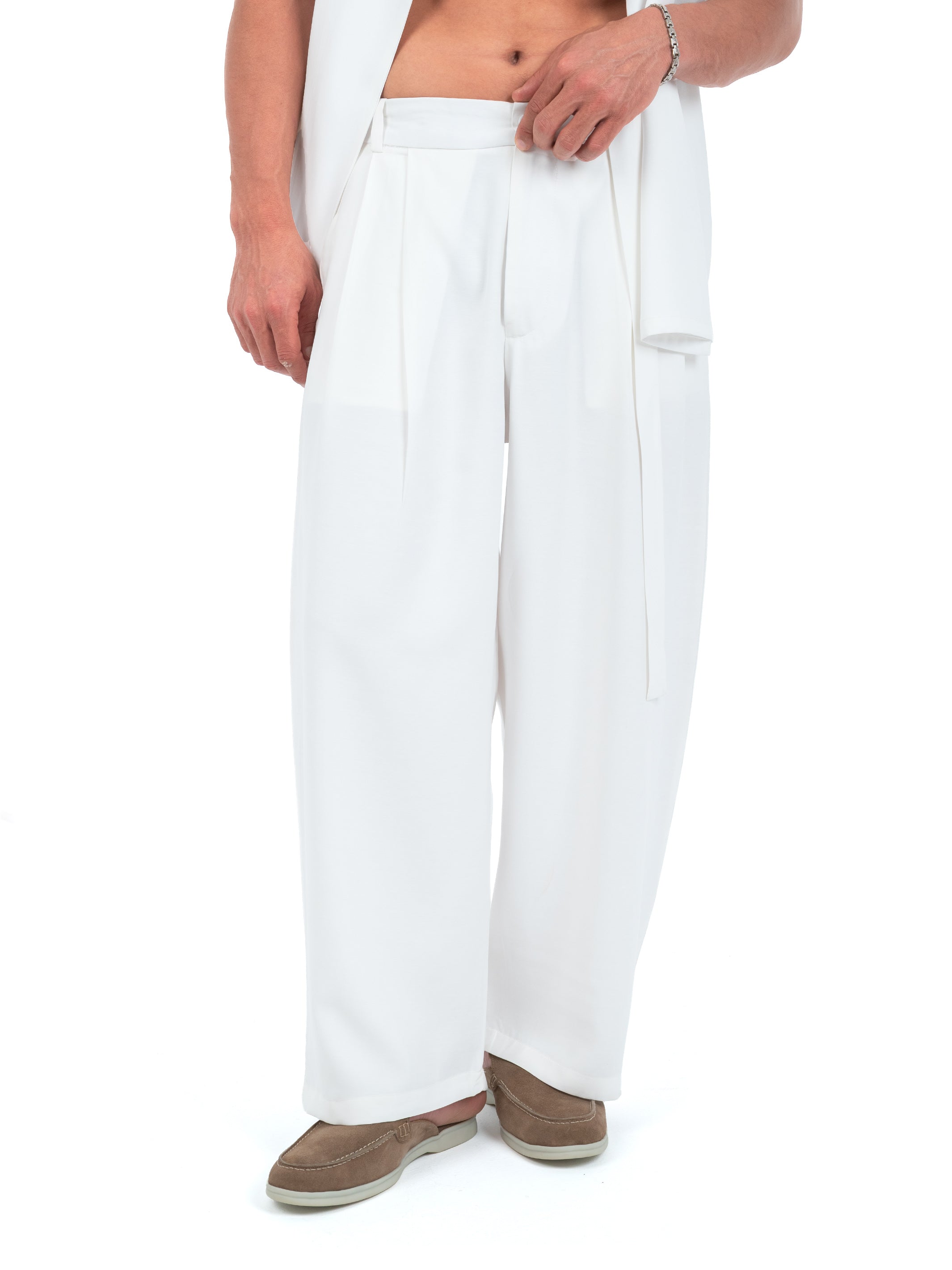 Pleated Flowy Pants - White